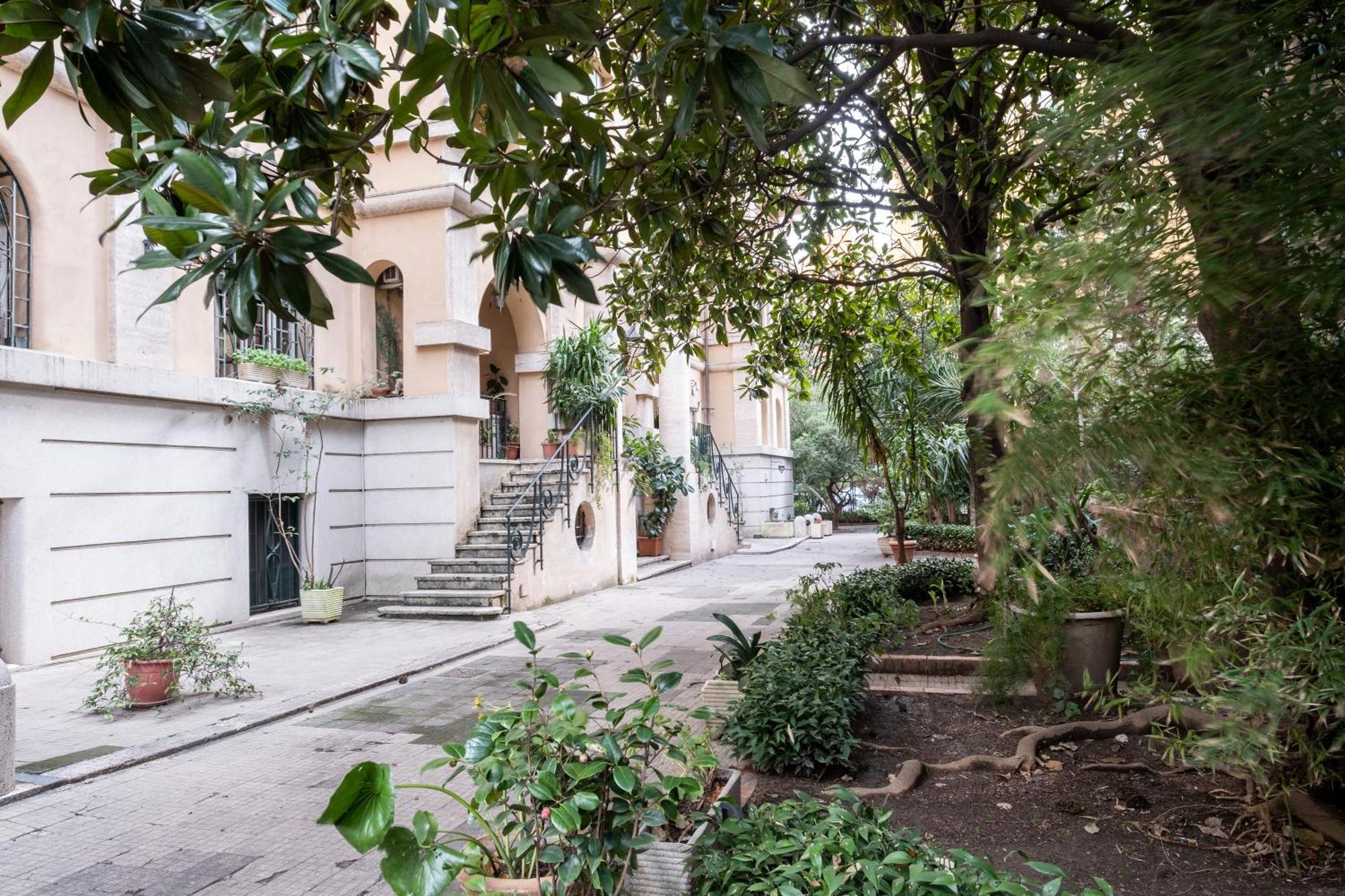 Vatican36 Guest House Рим Екстериор снимка